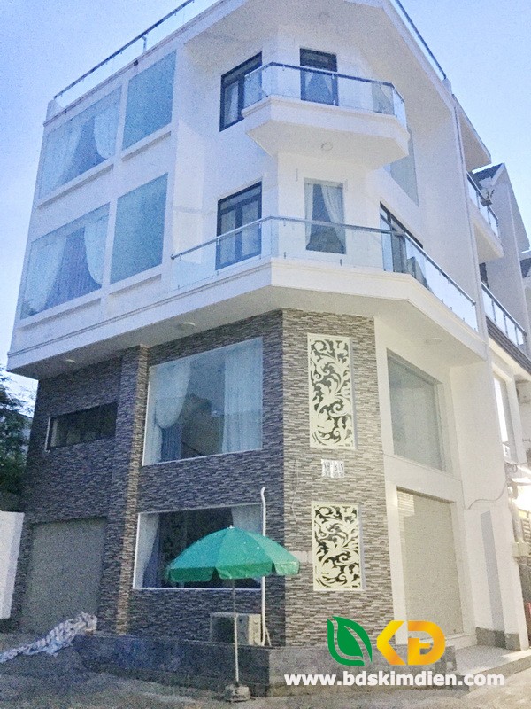 Bán nhà 2 lầu mới 2 góc mặt tiền hẻm 1979 Huỳnh Tấn Phát, Nhà Bè.